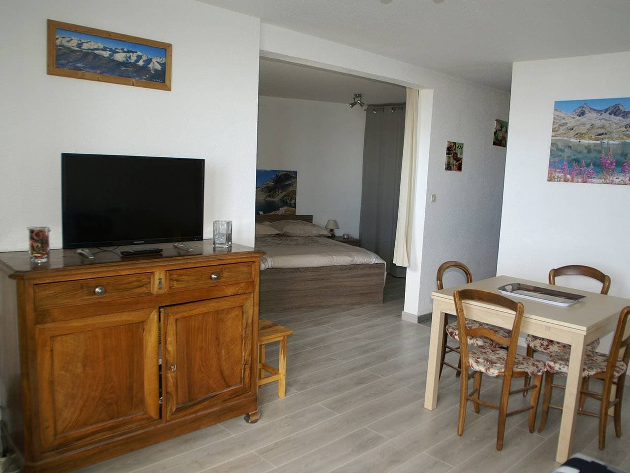 Foto 2 von 10: Charmante 3-Zimmer-Wohnung mit Balkon