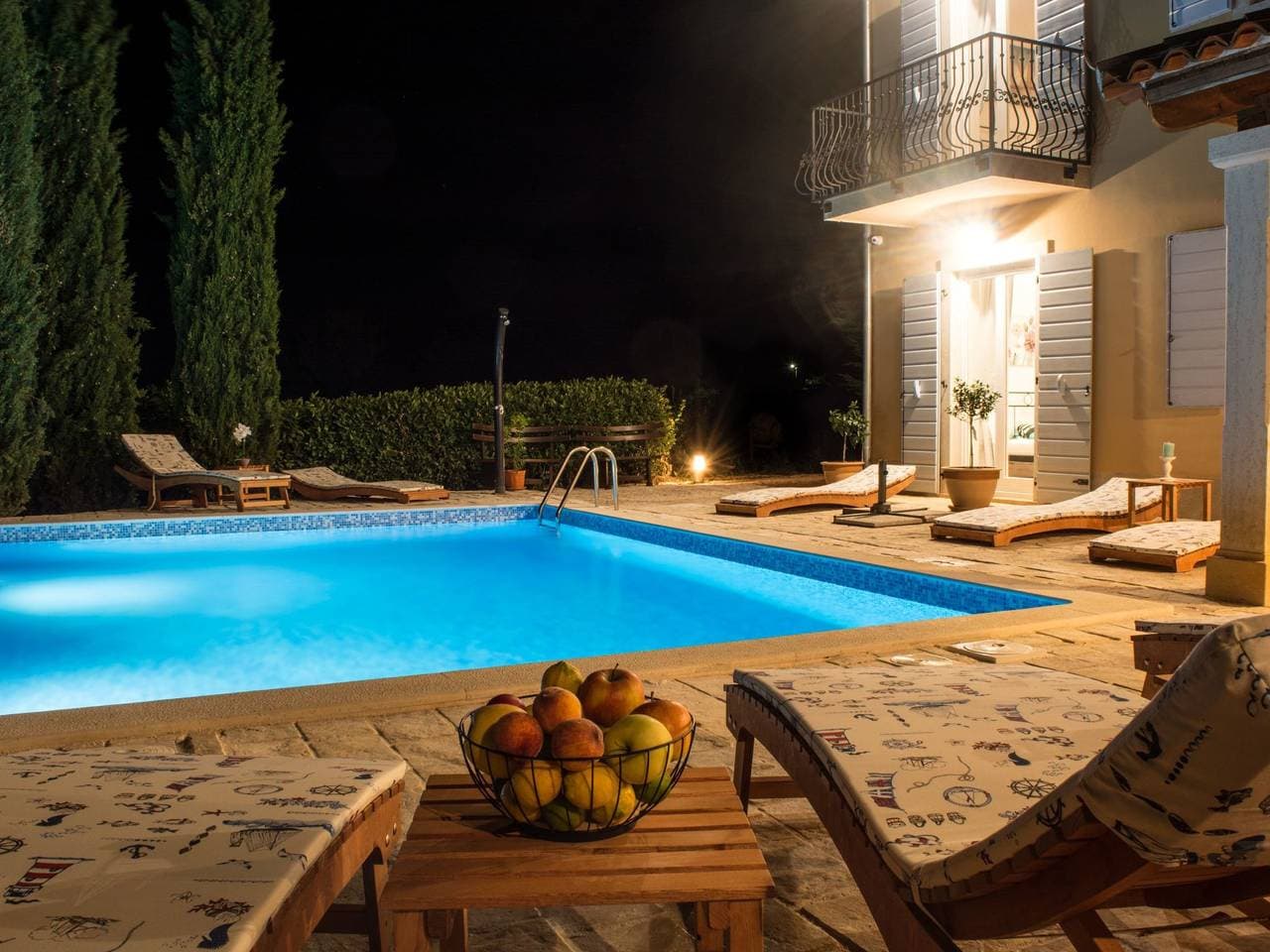 Foto 7 von 49: Nettes Ferienhaus in Smoljanci mit Privatem Pool