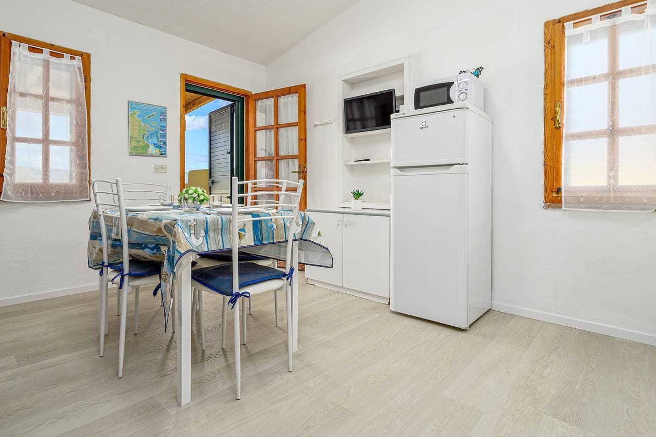 Foto 6 von 20: Ferienhaus 'I Giardini Di Cala D'ambra' mit gemeinsamer Terrasse und Klimaanlage
