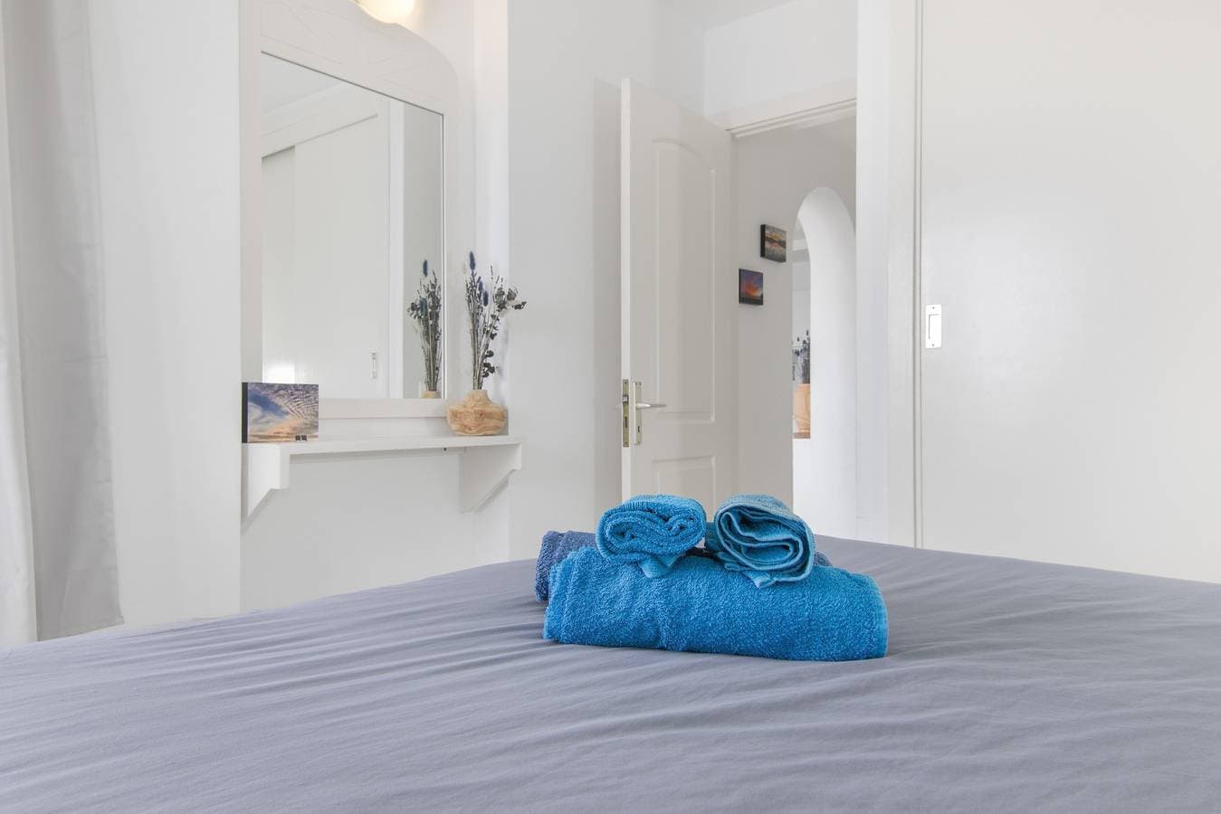 Foto 12 von 38: Ferienwohnung 'Stunning Sunset Ocean View' mit Meerblick, Gemeinschaftspool und WLAN