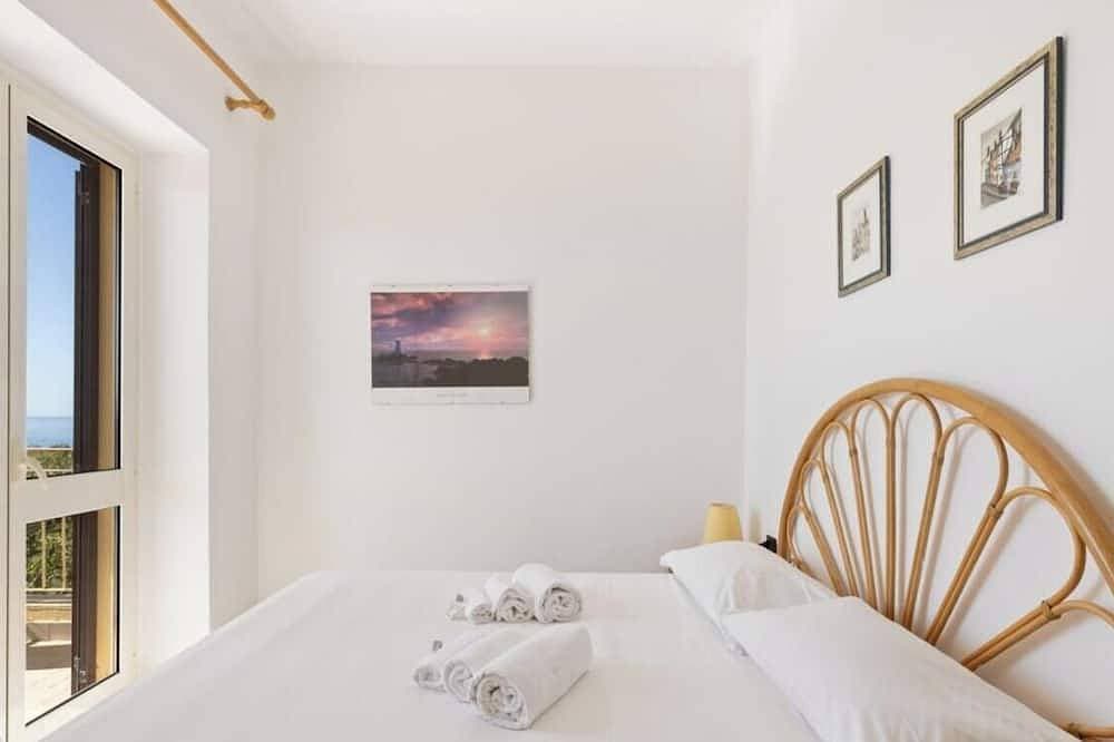 Foto 2 von 30: Is Feminas 25 – Wake up just moments from the sea 🌊☀️