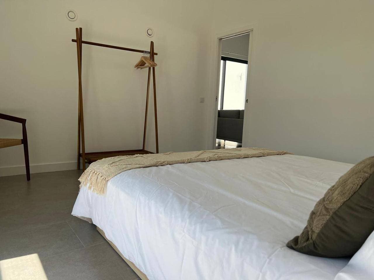Foto 7 von 19: Three-Bedroom House