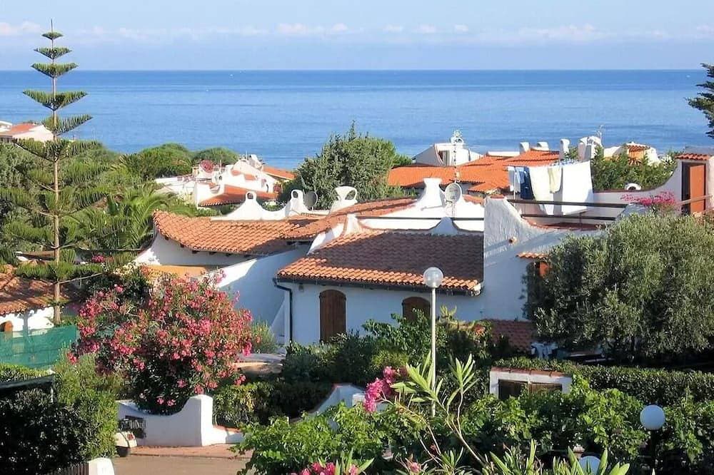 Foto 10 von 30: Mediterrane Ferienhäuser am Meer in ruhiger Lage, mit Garten & Grill