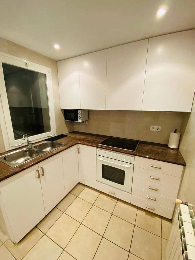 Foto 4 von 20: Two-Bedroom Apartment