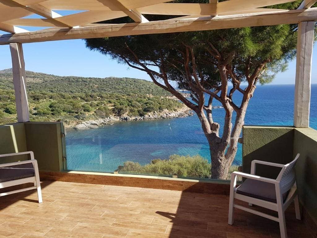 Foto 4 von 26: Ferienwohnung am Meer mit Aussicht – Accu is Prezzus D, direkt am Meer, Terrasse