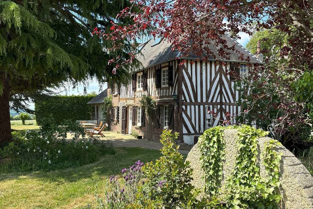 3 bedroom Family Home 40 minutes away from Deauville 1