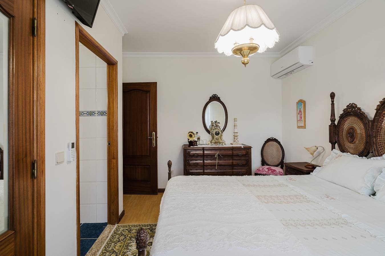 Foto 11 von 34: Zimmer 'Quinta Do Passal - Quarto 1' mit Bergblick, Wi-Fi und Klimaanlage