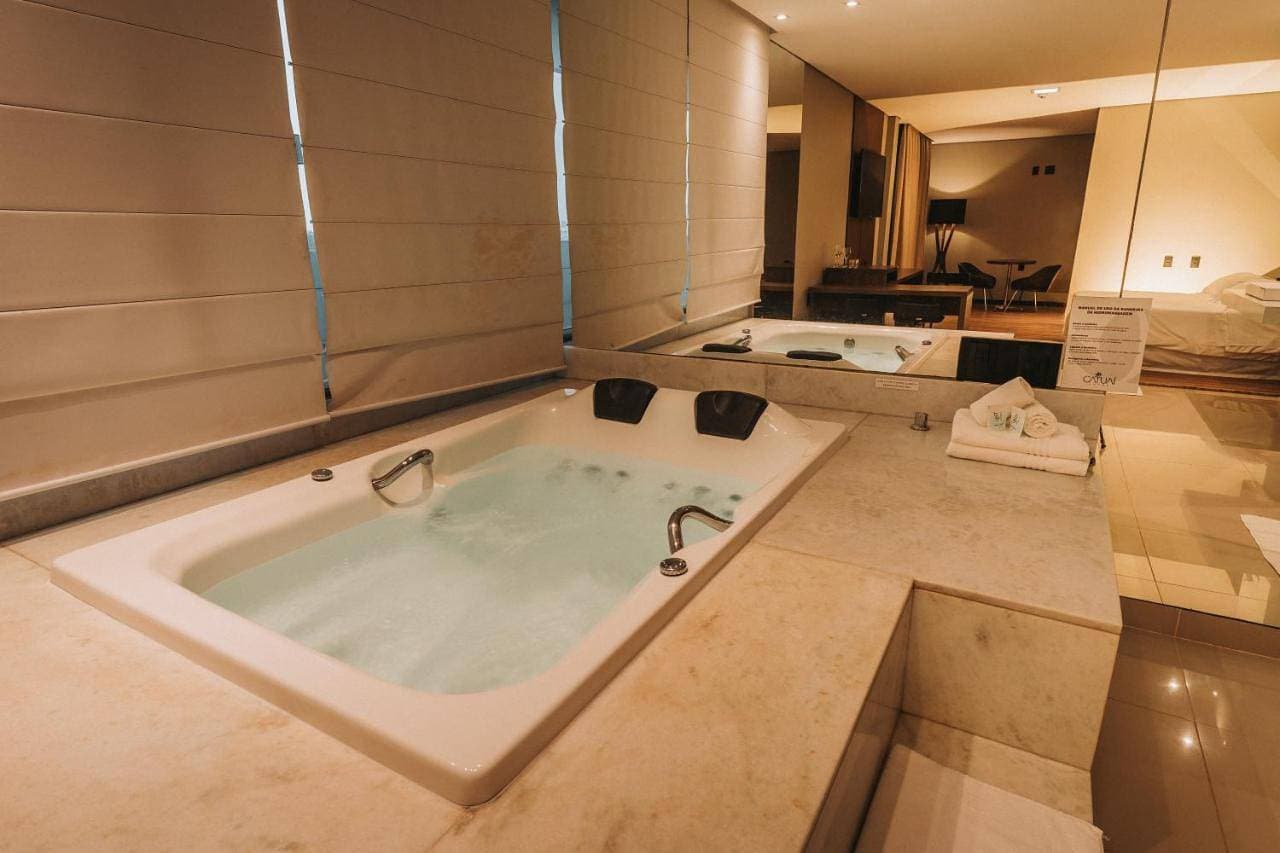 Foto 8 von 29: Suite with Hot Tub