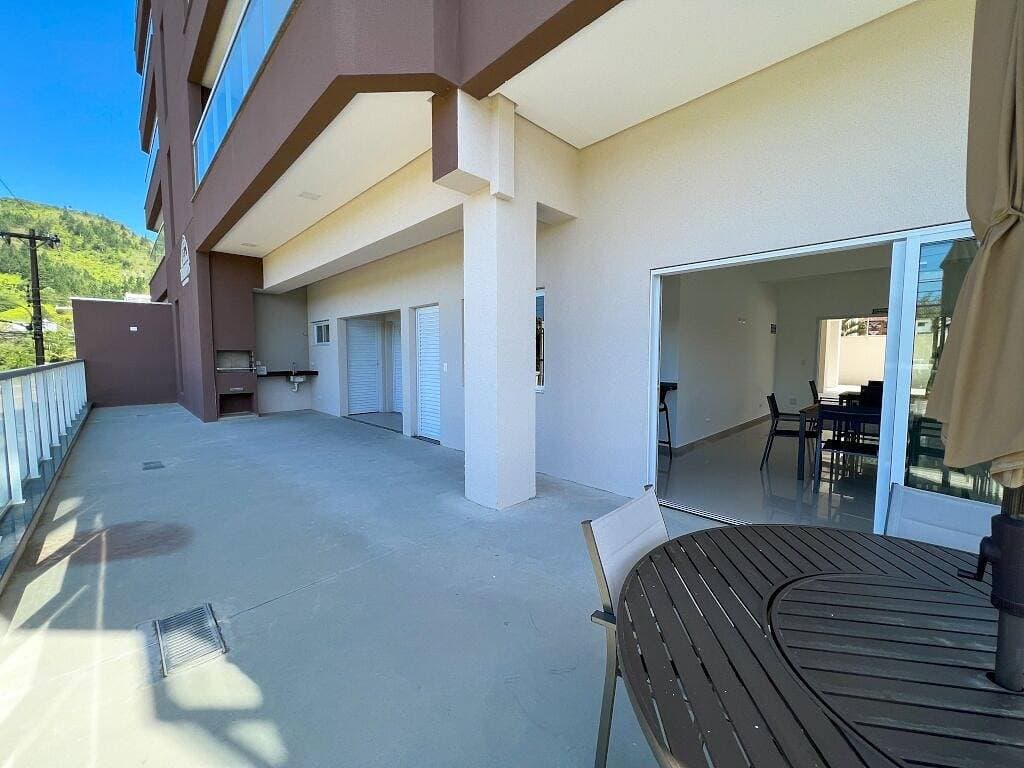 Beautiful Apartment 26 - with sea view, two parking spaces, we have other options. 1
