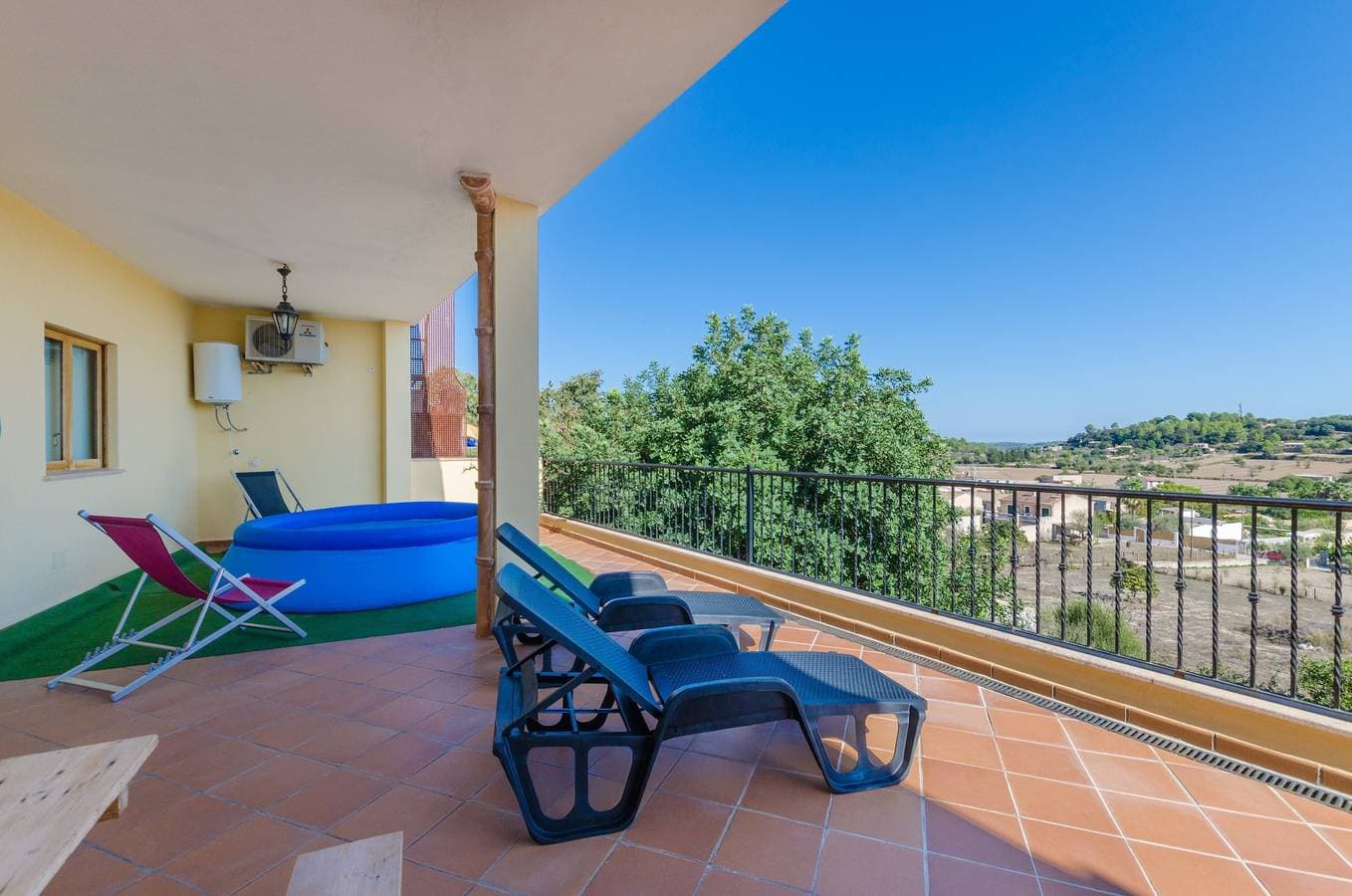 Foto 5 von 39: Ferienhaus 'Can Nadal - Adults Only' mit Bergblick, Wi-Fi und Klimaanlage