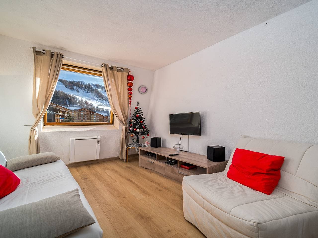 Gemütliche Wohnung im Obergeschoss in der Nähe von Skiliften und Restaurants 1