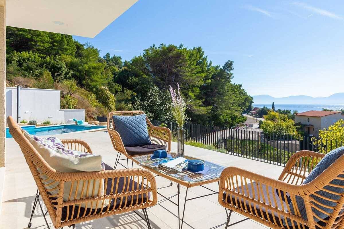 Foto 10 von 41: Villa für 8 Personen mit Ausblick