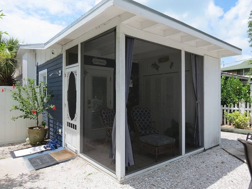 Charmantes Ferienhaus in ruhiger Lage, in der Nähe von Strand und Bucht.   Kinder übernachten kosten... 1
