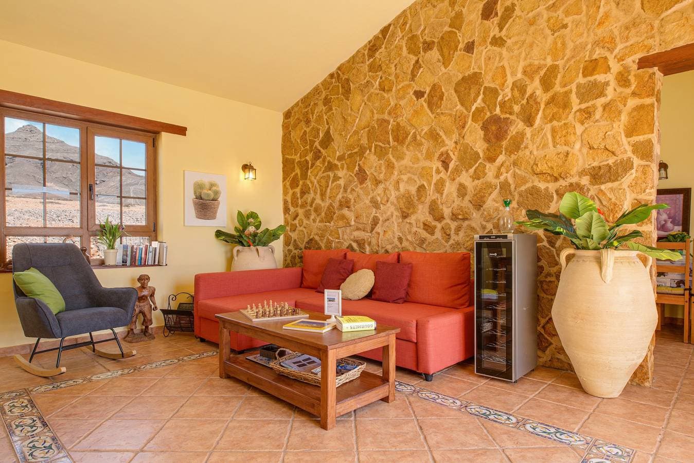 Foto 7 von 28: Villa "La Vista de Tefía" mit Bergblick, Pool, WLAN, Terrasse & Garten
