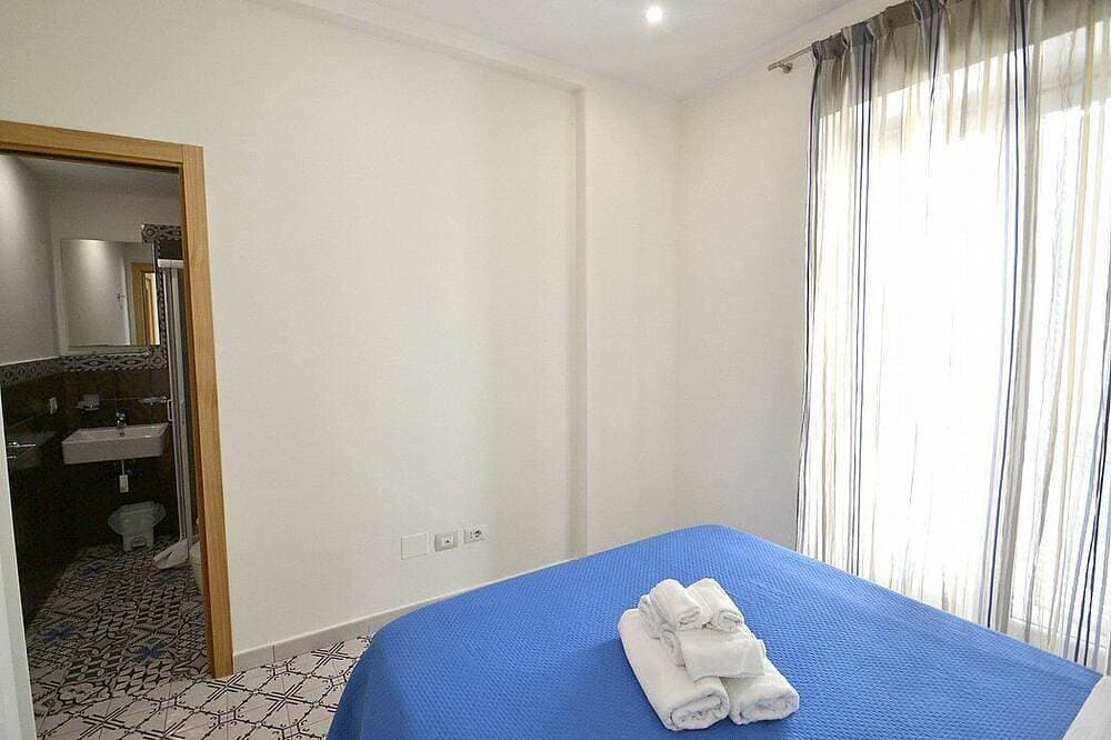 Foto 5 von 30: Villa Elicona D: A welcoming apartment situated in a central location, at a short distance from the Cathedral of Ravello, with Free Wi-Fi.