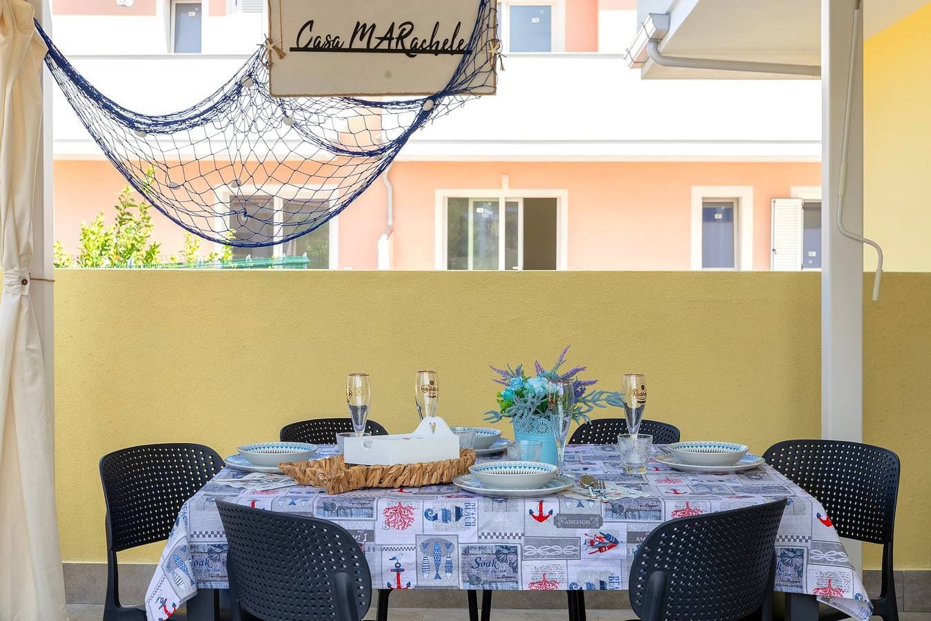 Foto 6 von 30: Ferienhaus 'Marachele' mit Gemeinschaftspool, privatem Garten & Klimaanlage