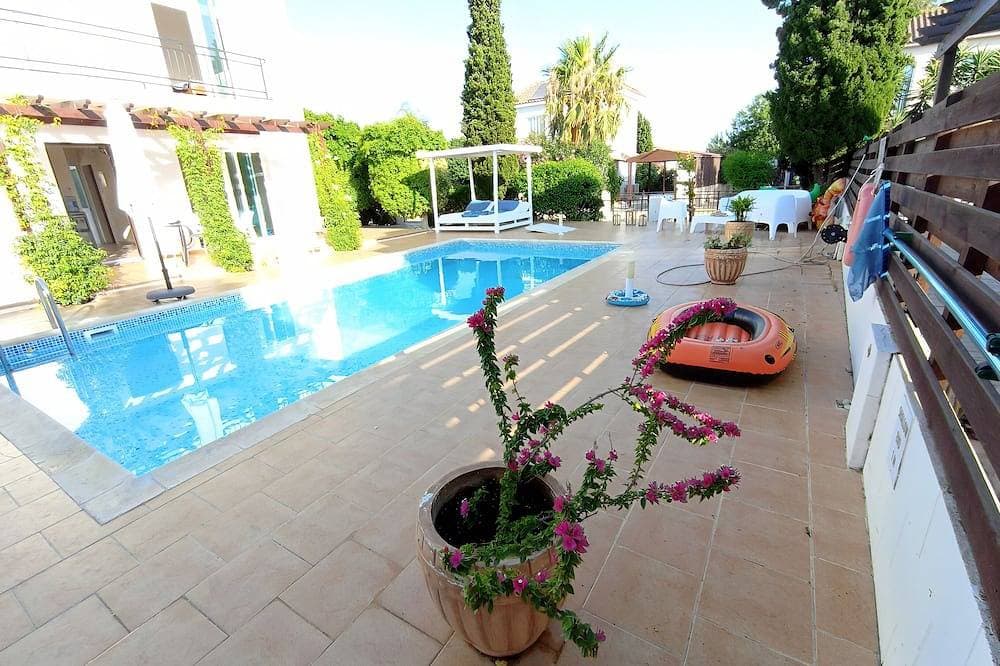 Foto 13 von 19: Cheerful 2 bedroom villa with private pool