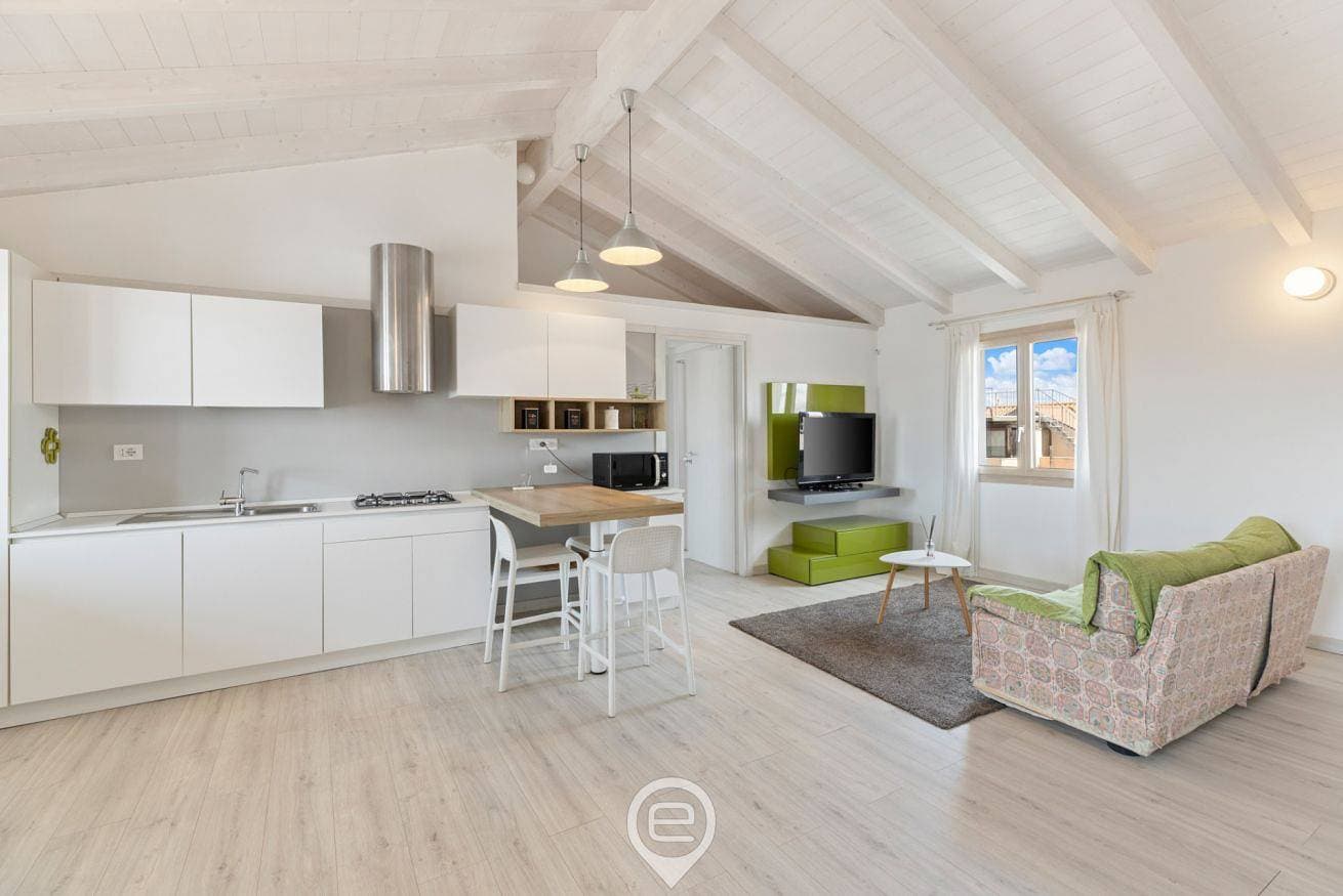 Foto 3 von 34: Ferienwohnung für 2 Personen mit Balkon/Terrasse
