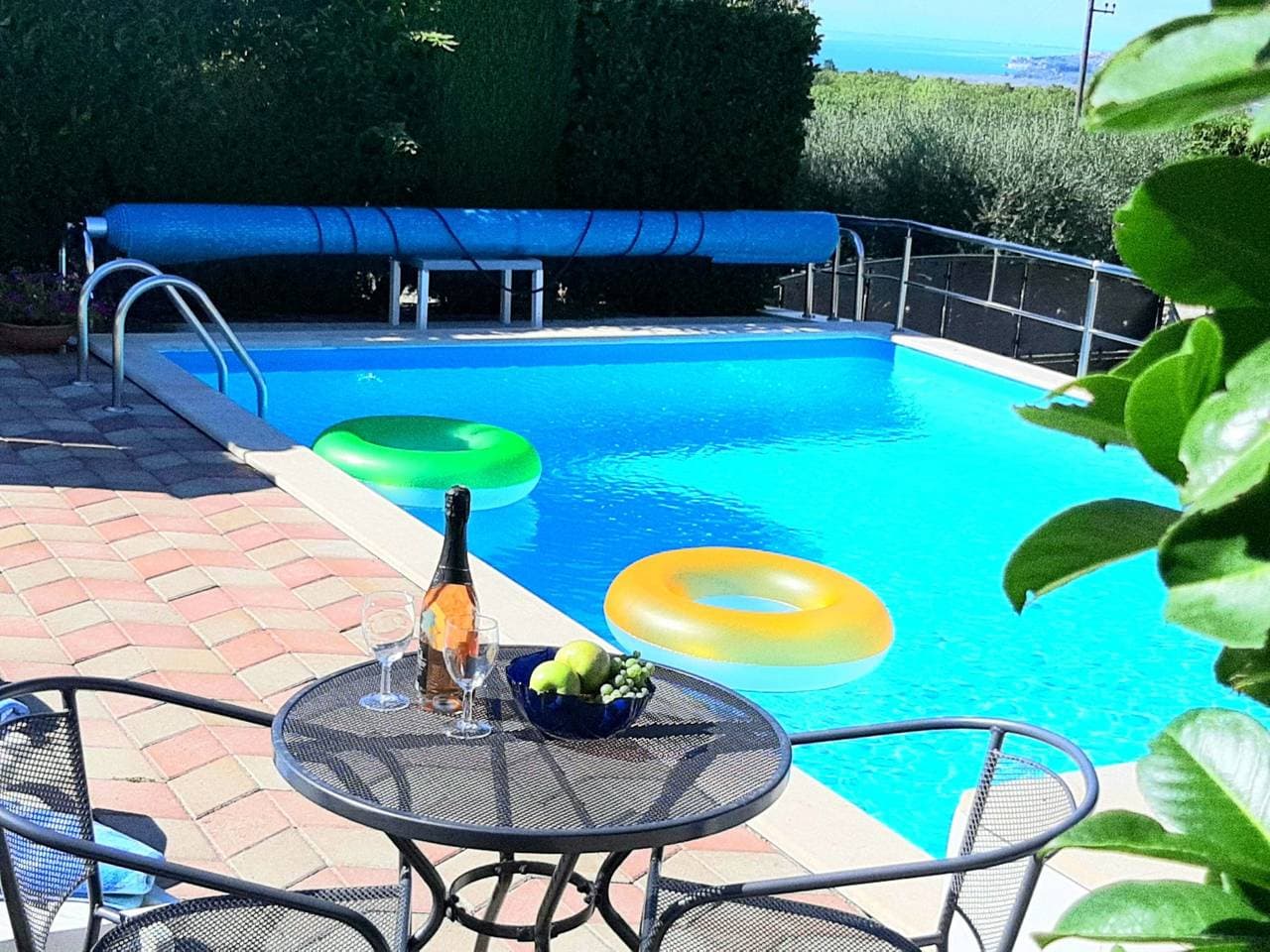 Foto 4 von 49: Mit beheiztem Pool