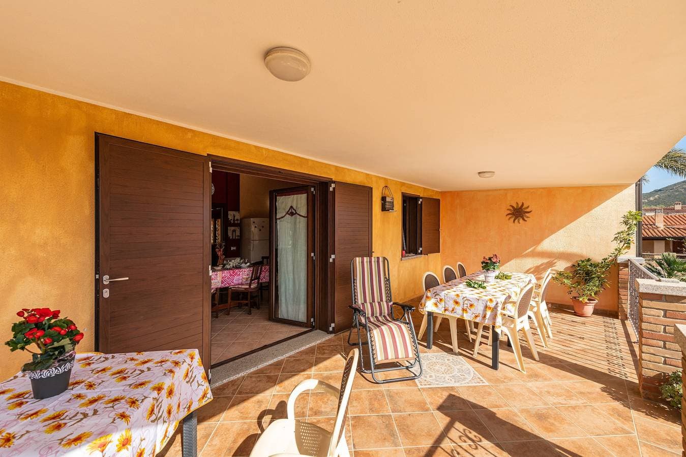 Foto 3 von 26: Ferienhaus 'Villetta Bacio Del Sole' mit Bergblick, privater Terrasse und eigenem Garten
