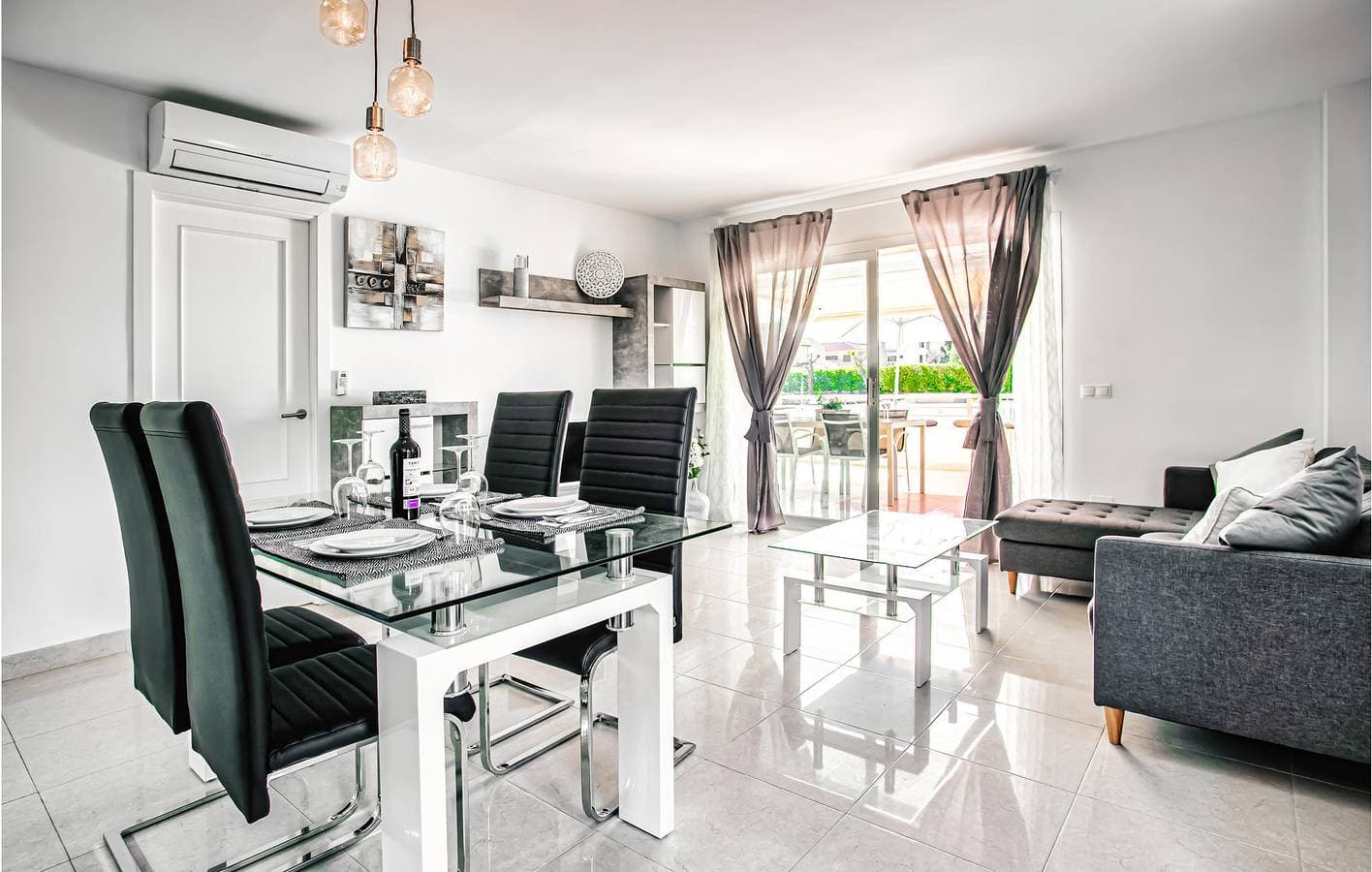 Foto 2 von 25: Cala Millor Apartment mit AC, Pool & Terrasse!