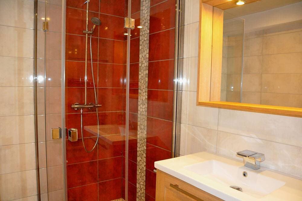 Foto 2 von 11: Charming spacious apartment for 4 people