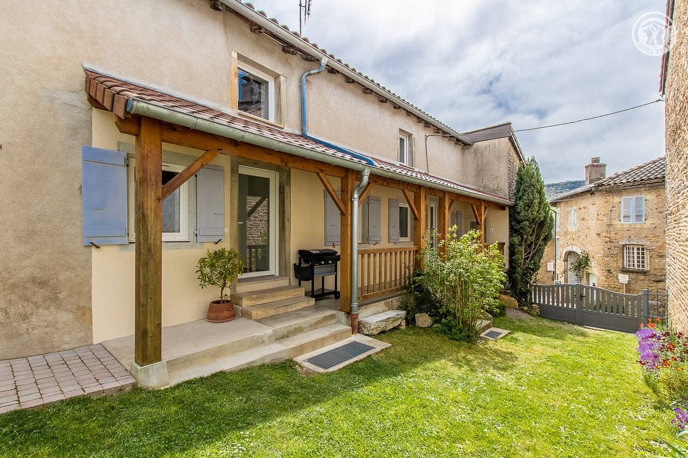 Acoté 1