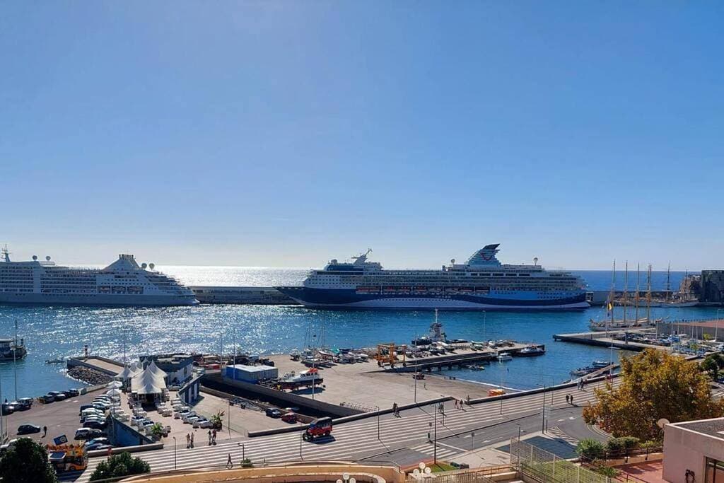 Vista Pontinha Ac & Harbor View 1