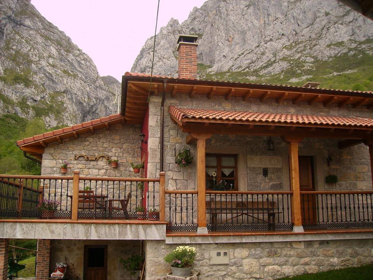 Foto 7 von 57: Four-Bedroom House