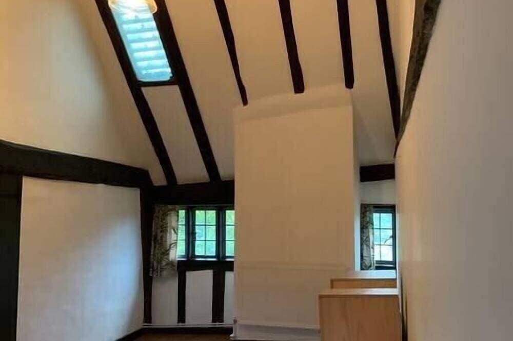 Foto 10 von 30: Delightful 4Bd Home full of Flair Edenbridge Kent