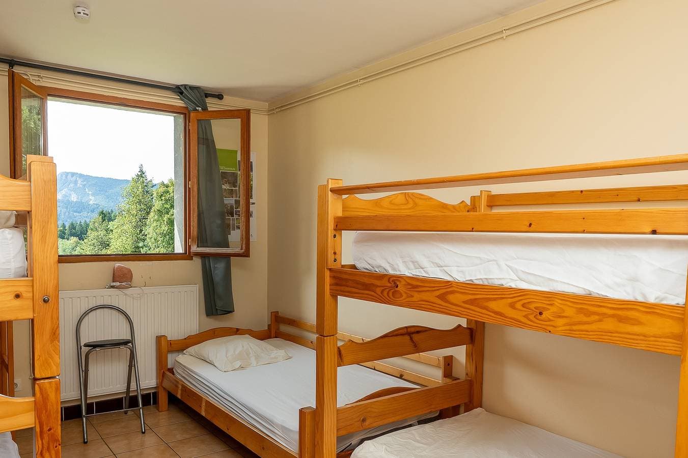 Foto 5 von 20: Cottage „La Ferme de l’Ours“ mit Bergblick, privater Terrasse und WLAN