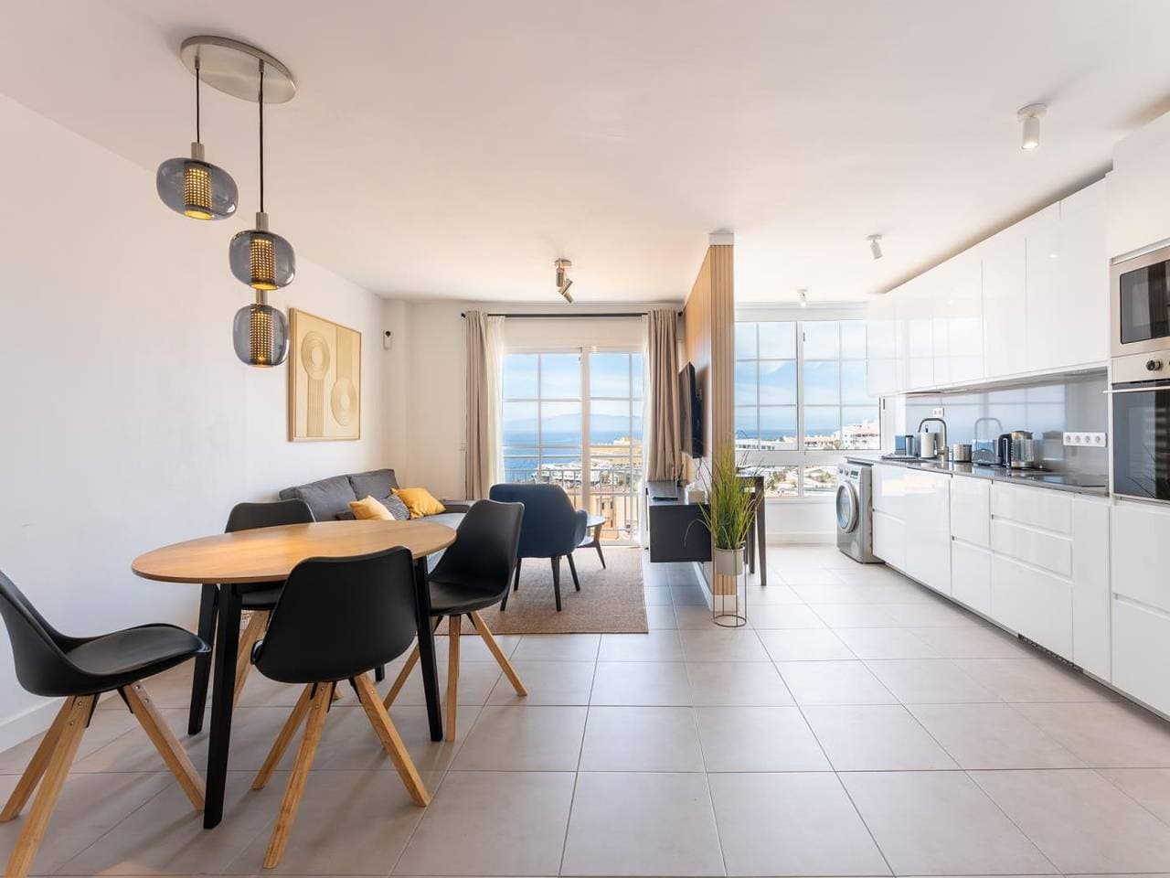 Foto 5 von 47: Callao Sunset Apartment, Meerblick und Pool