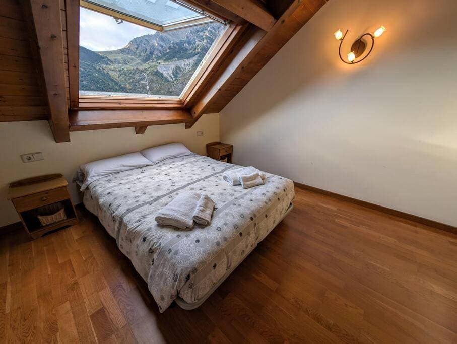 Foto 4 von 51: Three-Bedroom Apartment with Mountain View