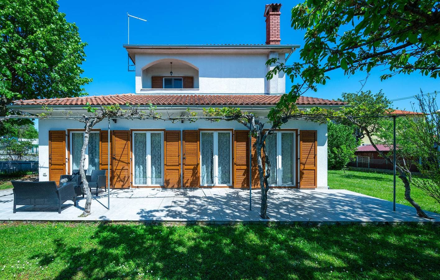 Charmante 2-Zimmer-Wohnung mit Terrasse, WLAN und Parkplatz in Žminj 1