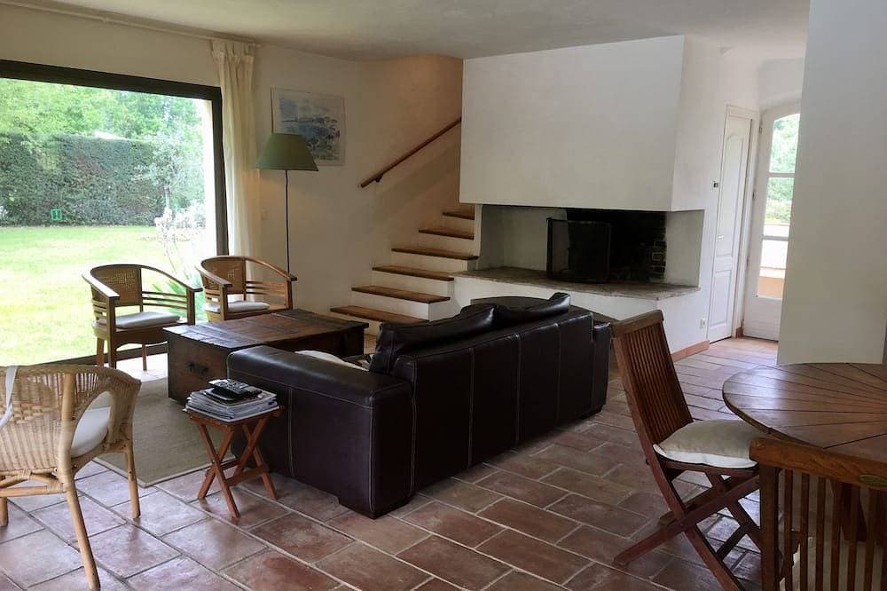 Foto 9 von 30: Provenzalische Villa mit privatem Pool umzäunten Garten für 6 Pers.