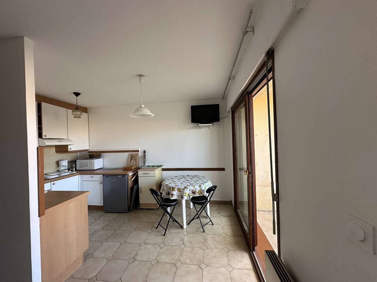 Foto 8 von 15: Studio nahe Strand mit Terrasse in L'Ile-Rousse