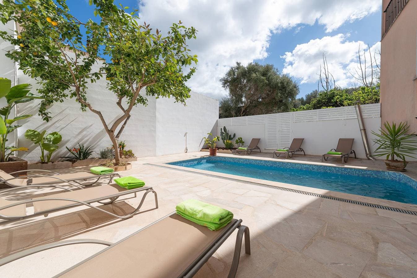Can Joan (Maria) - Herrliches Stadthaus mit Pool und kostenlosem WLAN 1
