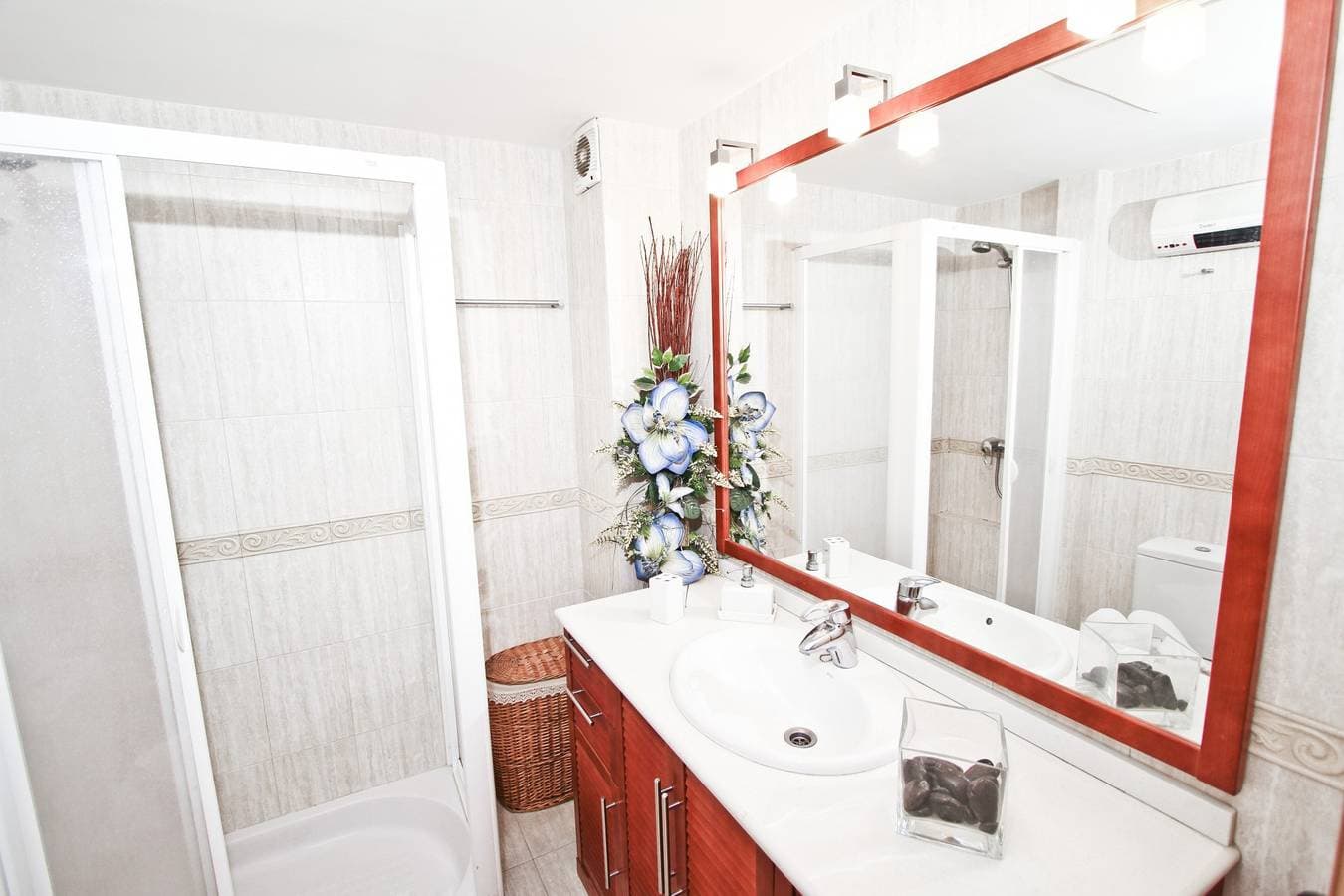 Foto 13 von 37: Tecavi - Penthouse with Sea Views