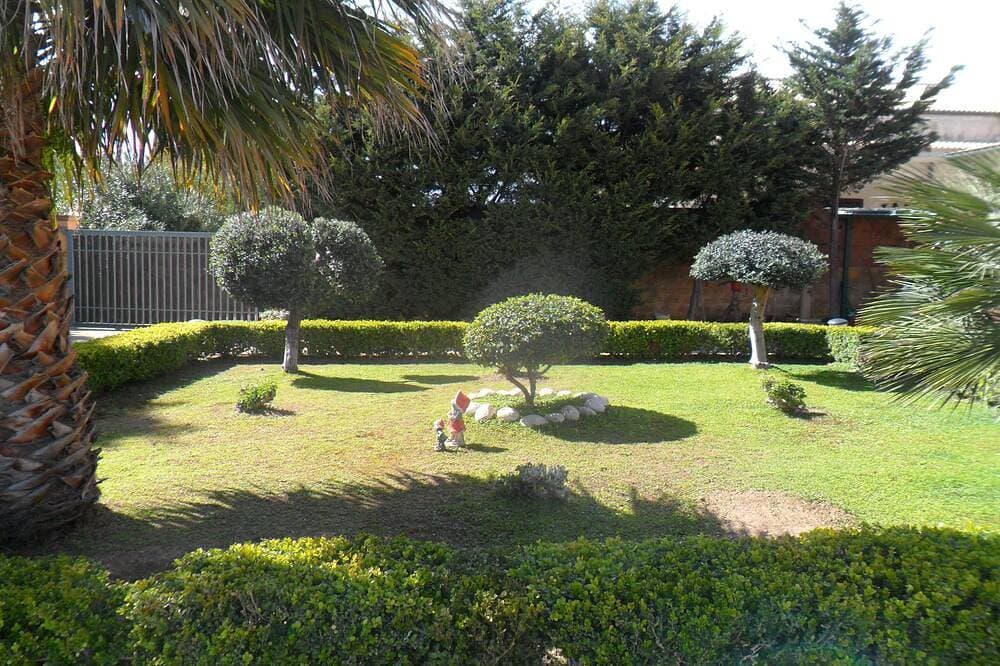 Foto 9 von 30: Modern und Sehr Schön Eingerichtetes Appartment in Einer Villa mit Garten