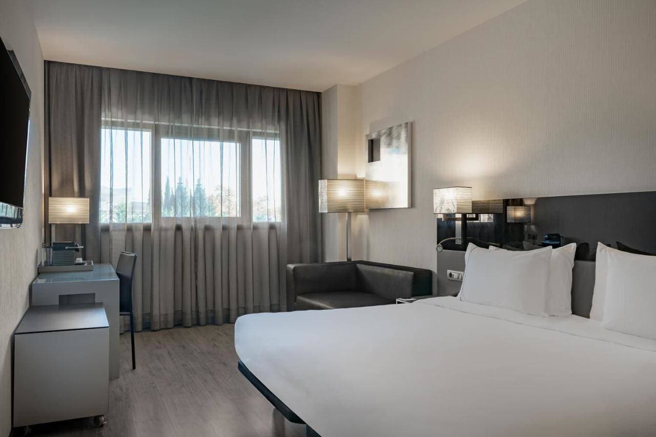 Foto 4 von 29: AC Hotel by Marriott Atocha