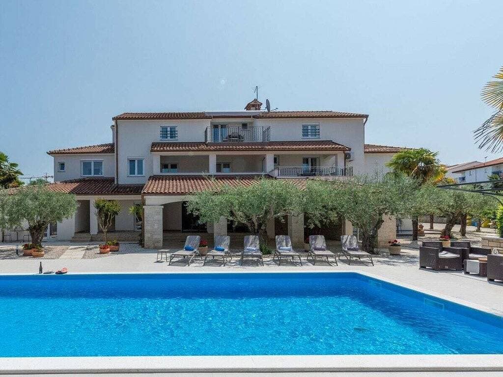 Foto 3 von 21: Ferienwohnung in Porec mit Schwimmbecken