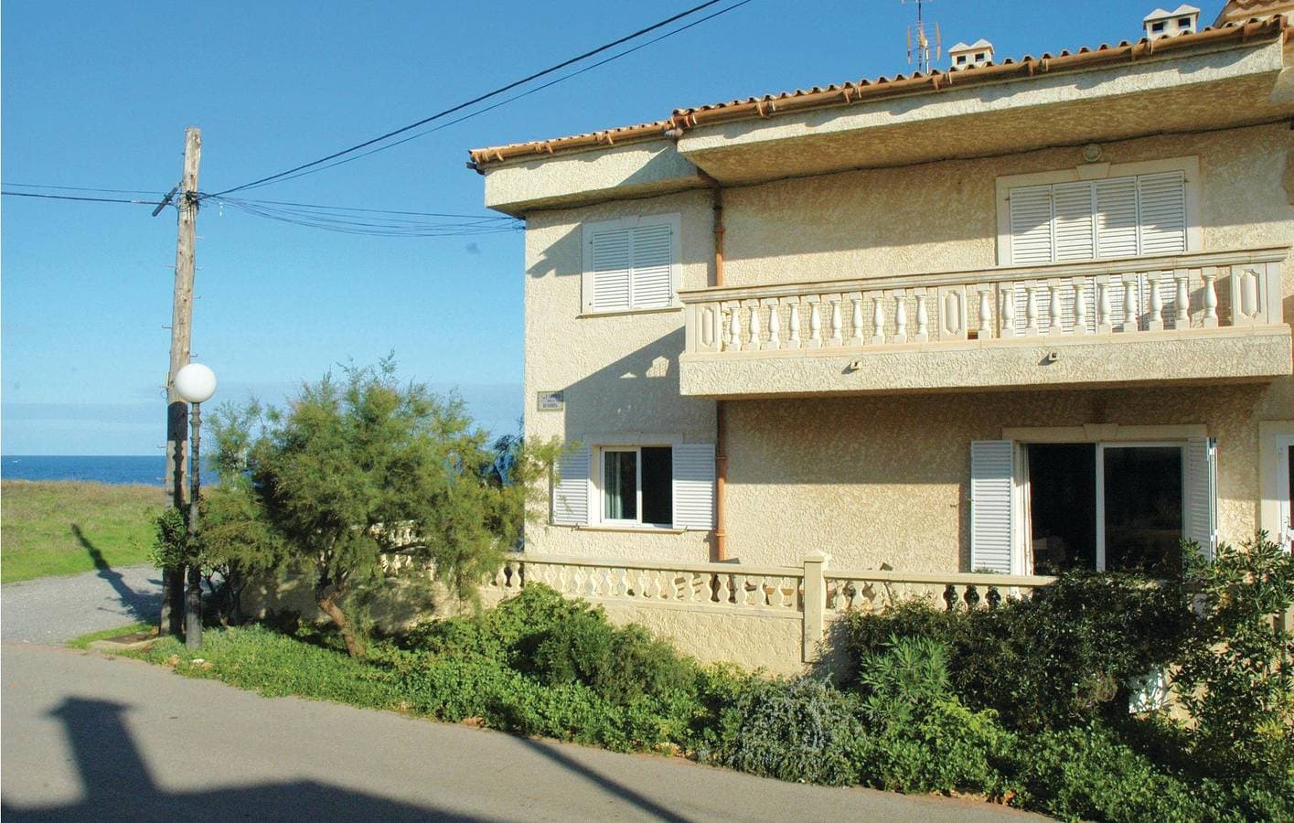 Apartment mit Meerblick, AC und Terrasse 1