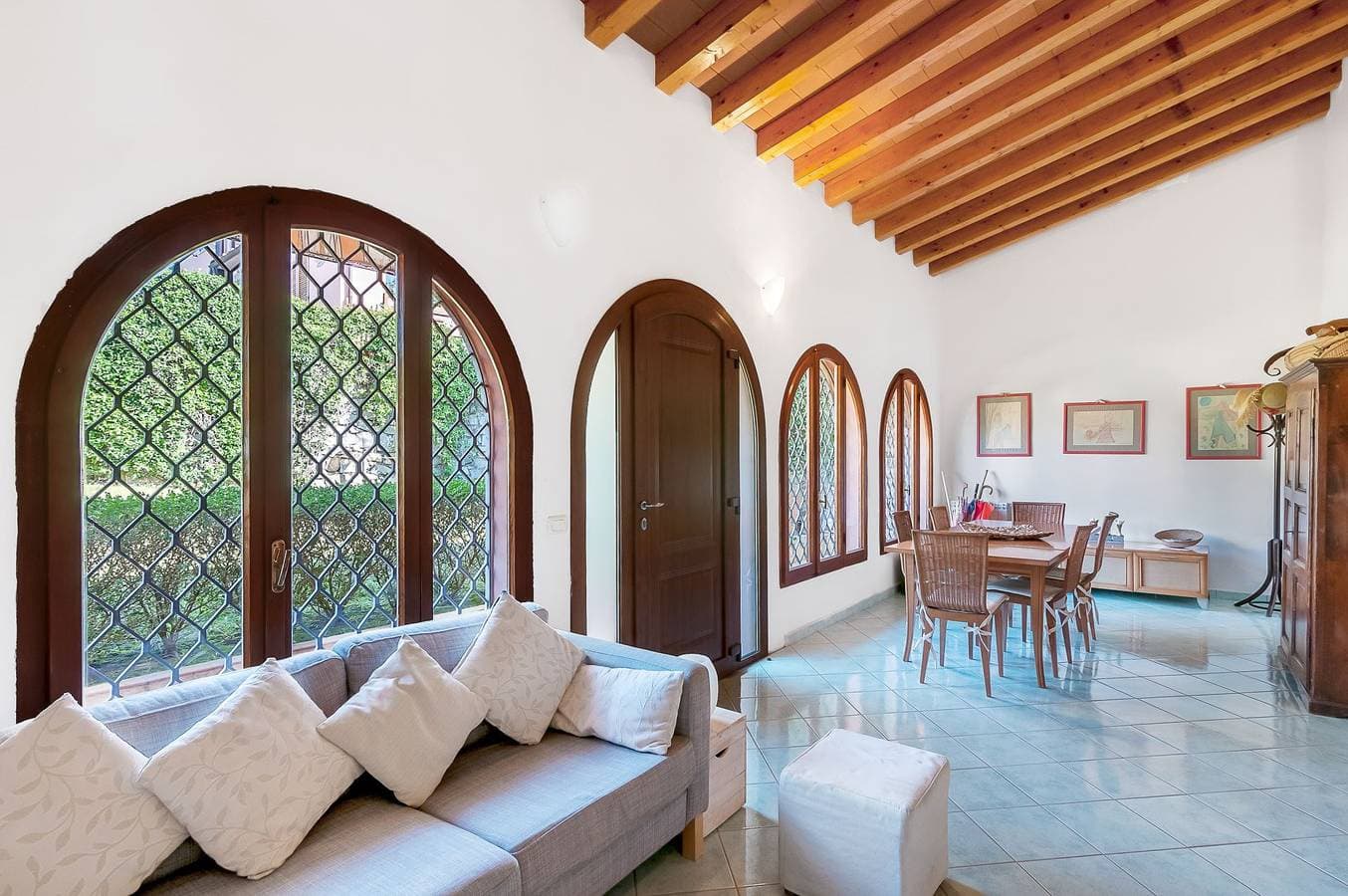 Foto 3 von 22: Villa für 11 Personen mit Garten