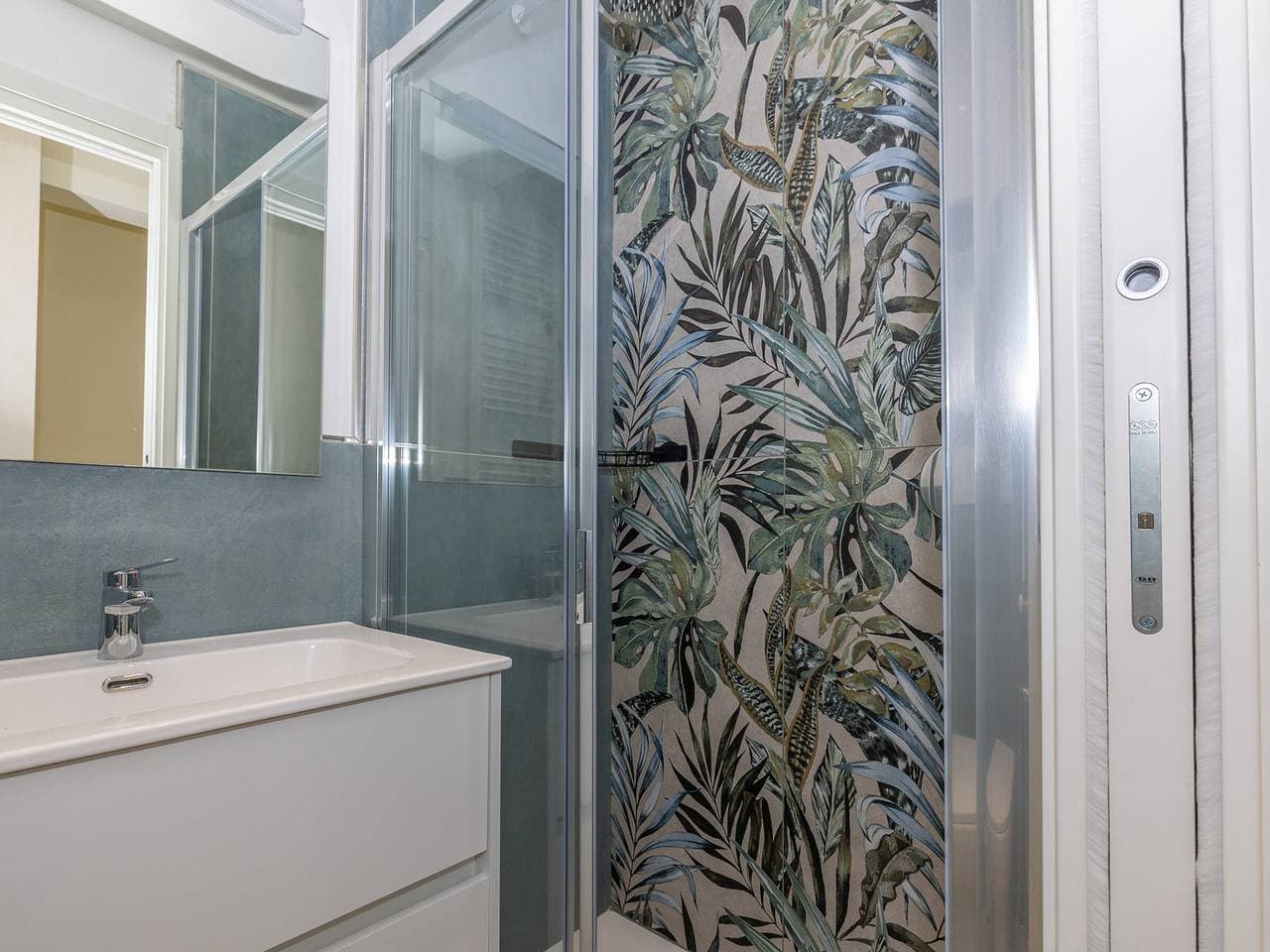 Foto 6 von 18: Ruhige 1 Zi-Wohnung renoviert mit Terrasse und WLAN in Menton