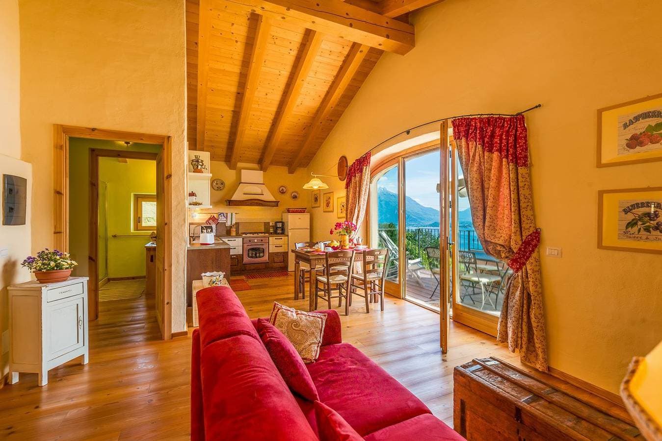 Foto 4 von 32: Frasca Ferienwohnung mit Pool