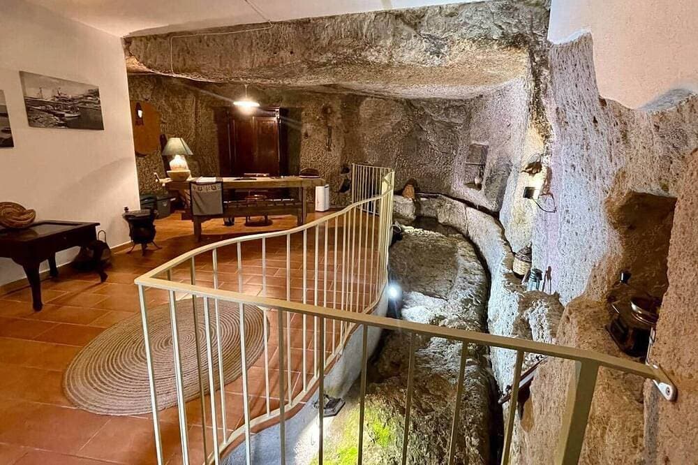 Foto 8 von 14: Sardinian Gallery Sa Pigulosa