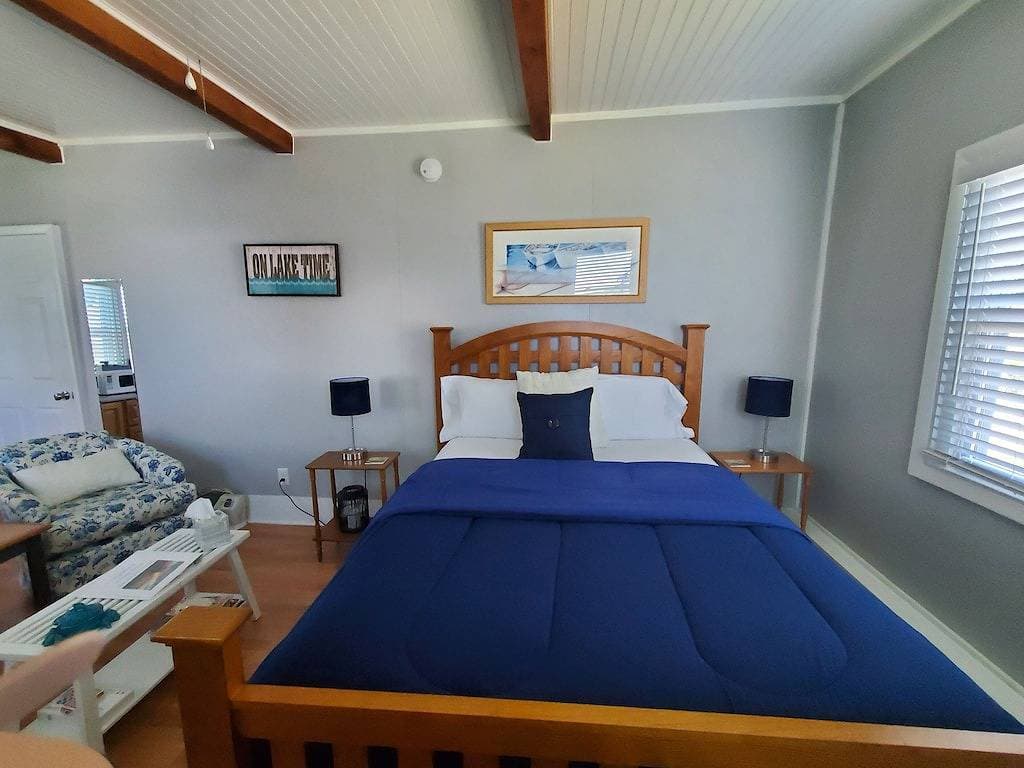 Foto 5 von 14: Wine Down Bungalow, Seneca Lake - perfekt für zwei auf der Weinstraße!