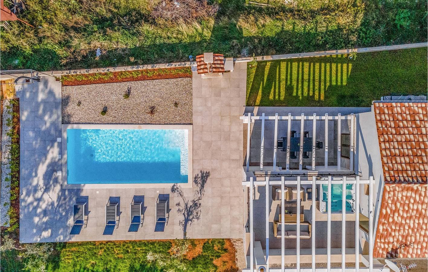 Foto 6 von 47: Gemütliche Ferienwohnung mit 1 Schlafzimmer, Terrasse, Pool und WLAN in der Nähe von Rebici