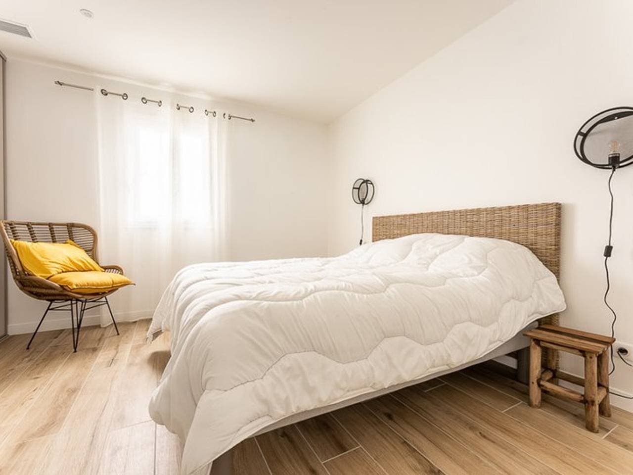 Foto 8 von 34: 125m² Villa mit beheiztem Pool, 3 Schlafzimmer, Terrasse in La Flotte