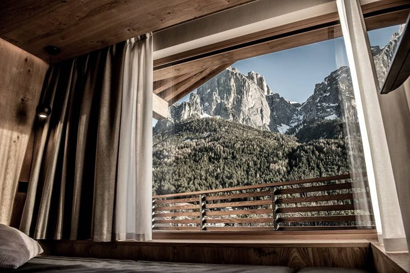 Foto 5 von 17: Ferienwohnung "Mysciliar Tree I" mit Bergblick, WLAN, Garten, Terrasse & Balkon
